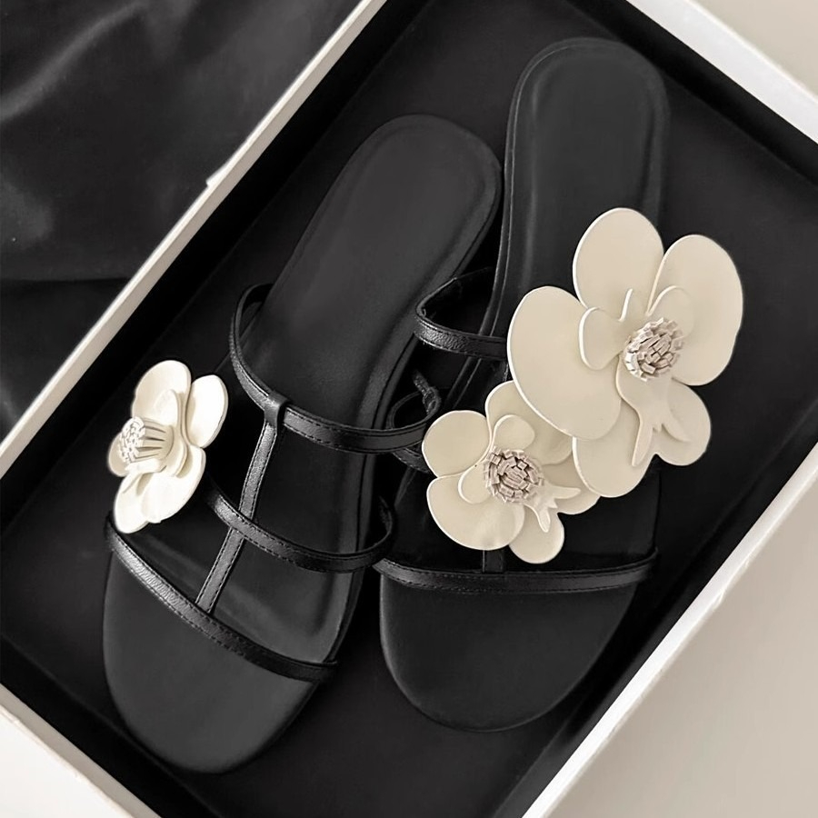 Street Fashion Clothes - Summer New Shoes for Women Slipper